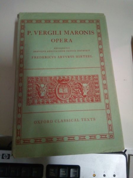 Opera (ed. monolingüe Oxford 1968, perfecto estado)